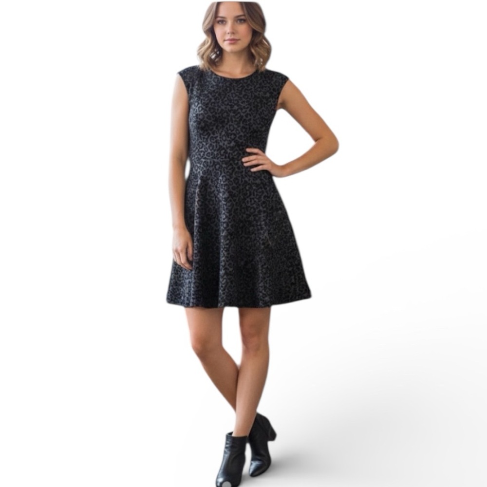 LOFT Sleeveless Fit and Flare Mini Dress Black Textured Knit 6P Dark Academia